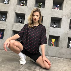 Длинная футболка с текстовым принтом Shein