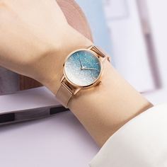 Кварцевые часы с сетчатым ремешком Shein