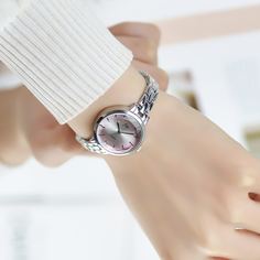 Круглые стрелочные кварцевые часы Shein