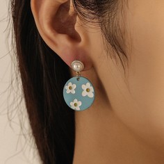 Непарные серьги с цветочным узором Shein