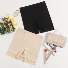 2шт Бесшовные корректирующие шорты Shein