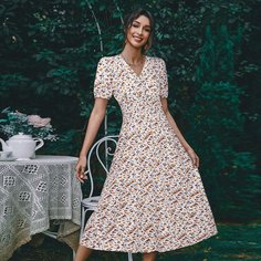 Платье с цветочным принтом Shein