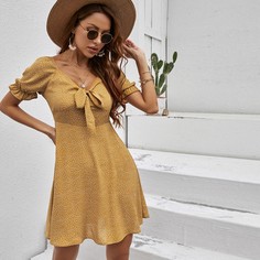 Платье с узлом и принтом сердечка Shein