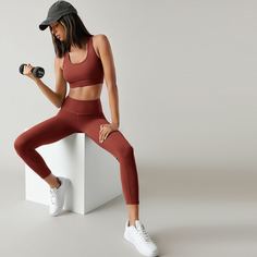 с разрезом Одноцветный Спортивный комплектный костюм Shein