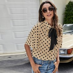 Блуза в горошек с воротником-бантом Shein