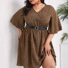 Платье размера плюс с v-образным воротником без пояса Shein