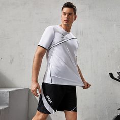 Спортивный Мужской спортивный костюм Shein