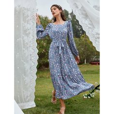 Платье с поясом, квадратным воротником и цветочным принтом Shein