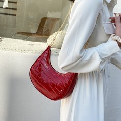 Сумка на цепочке с крокодиловым тиснением Shein