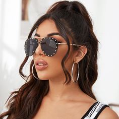 Солнцезащитные очки-авиаторы с заклепками Shein