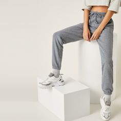 Однотонные спортивные брюки на кулиске Shein