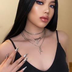 4шт ожерелье с цветком Shein