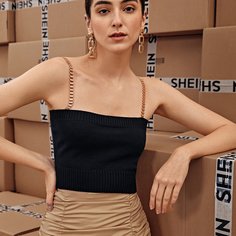 Трикотажный топ с цепочкой Shein