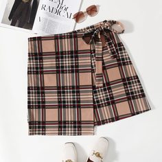 Асимметричная юбка в клетку размера плюс Shein