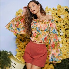 Топ с открытыми плечами и цветочным принтом Shein