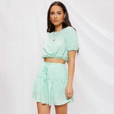 Короткий топ на кулиске с пышными рукавами Shein