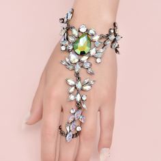 Браслет со стразами Shein