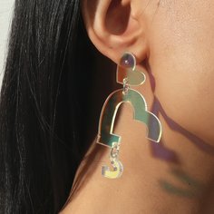 Акриловые серьги с сердечком Shein