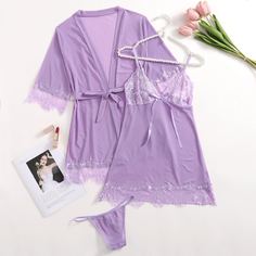 Комбинация с кружевной отделкой & стринги & халат с поясом Shein