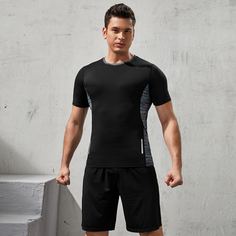 Спортивный Мужской спортивный костюм Shein