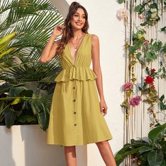 Платье с оборкой Shein