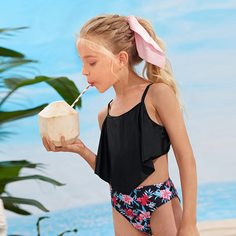 Слитный купальник с цветочным принтом для девочек Shein
