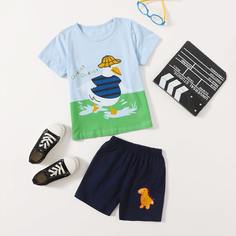 Топ с мультипликационным принтом и шорты для мальчиков Shein