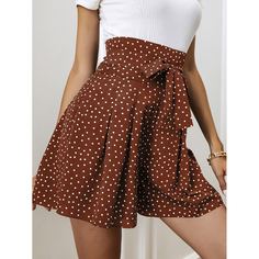 Широкие шорты в горошек с поясом Shein