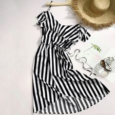 с оборками Полосатый Повседневный Платья размер плюс Shein