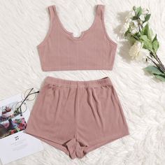 Кроп-майка и шорты Shein