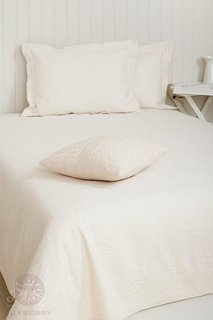 Покрывало LUXBERRY FLOWERS экрю 240х260