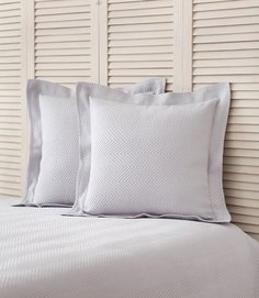 Наволочка декоративная LUXBERRY DACHA серая 47х47