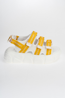 Сандалии женские Crosby 407044/01 желтые 40 RU