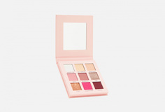 Палетка теней для век Makeup Revolution