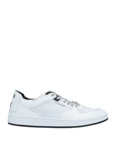 Низкие кеды и кроссовки Guess