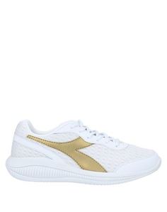 Низкие кеды и кроссовки Diadora