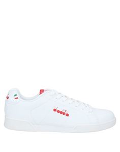 Низкие кеды и кроссовки Diadora