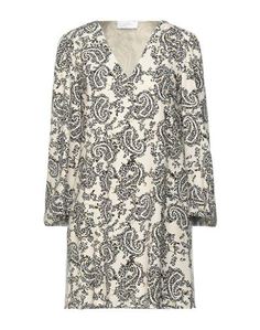 Короткое платье Soallure