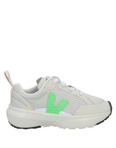 Низкие кеды и кроссовки Veja