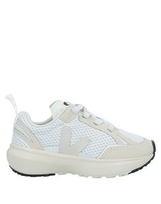 Низкие кеды и кроссовки Veja
