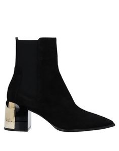 Полусапоги и высокие ботинки Casadei