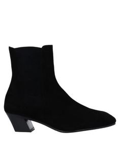 Полусапоги и высокие ботинки Stuart Weitzman