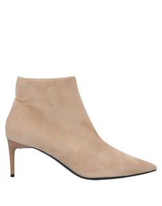 Полусапоги и высокие ботинки MAX Mara