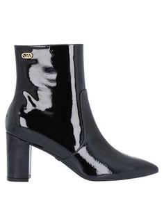 Полусапоги и высокие ботинки Stuart Weitzman