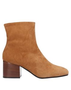 Полусапоги и высокие ботинки Marni