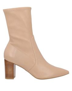 Полусапоги и высокие ботинки Stuart Weitzman