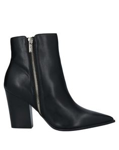 Полусапоги и высокие ботинки Guess