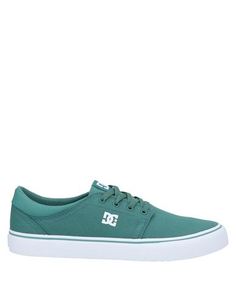 Низкие кеды и кроссовки DC Shoes