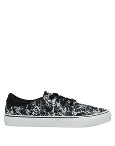 Низкие кеды и кроссовки DC Shoes