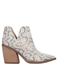 Полусапоги и высокие ботинки Steve Madden